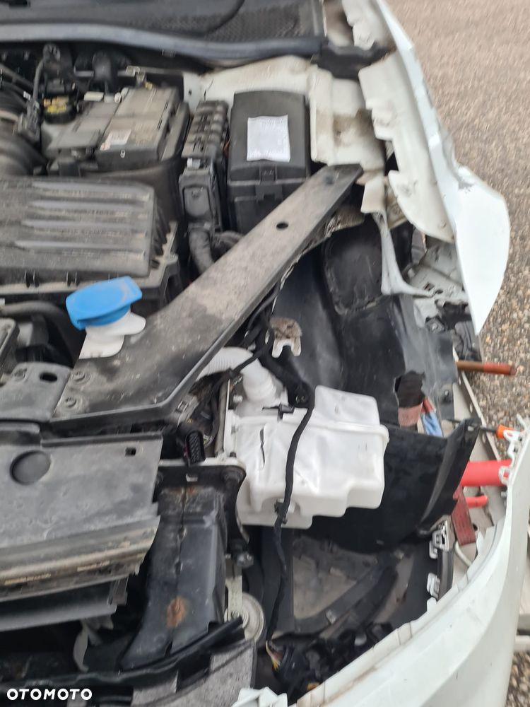Volkswagen Passat 2.0 TDI SCR Style DSG - 7