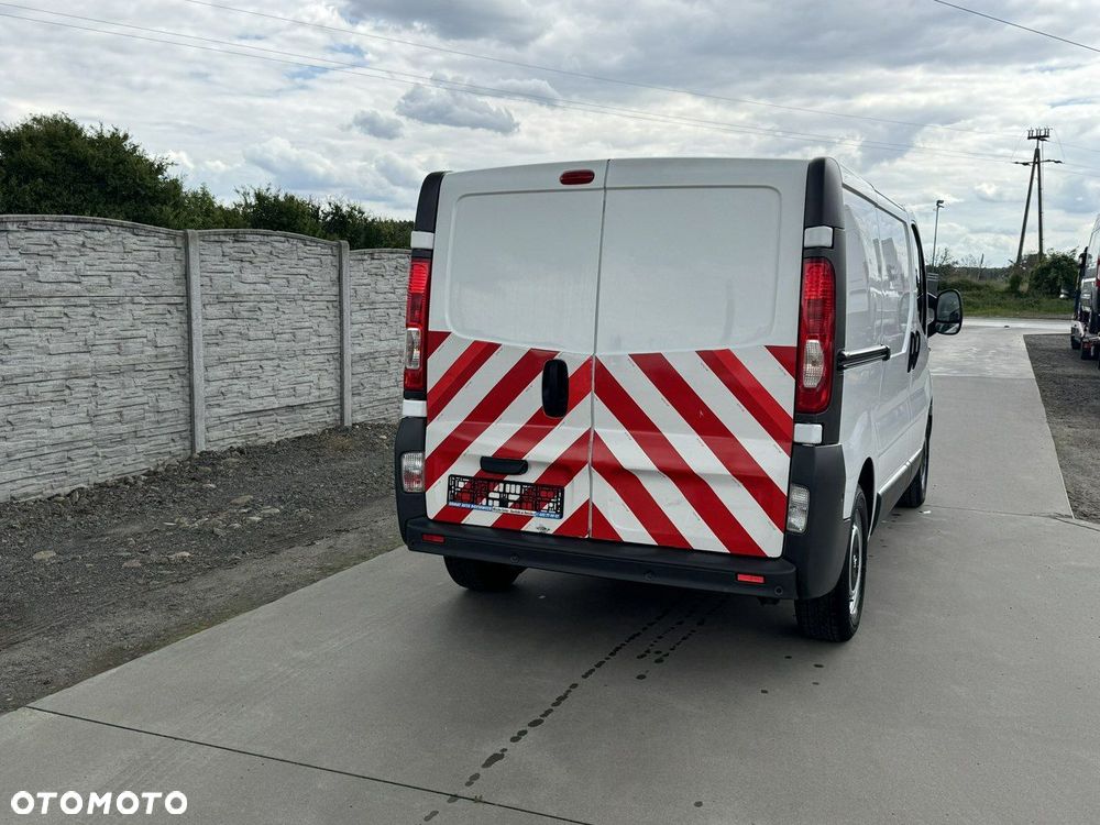 Opel Vivaro - 23