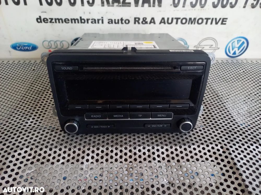 Radio Cd Vw Passat Touran Jetta Caddy Golf 6 Vl An 2011-2012-2013-2014-2015 - Dezmembrari Arad - 2
