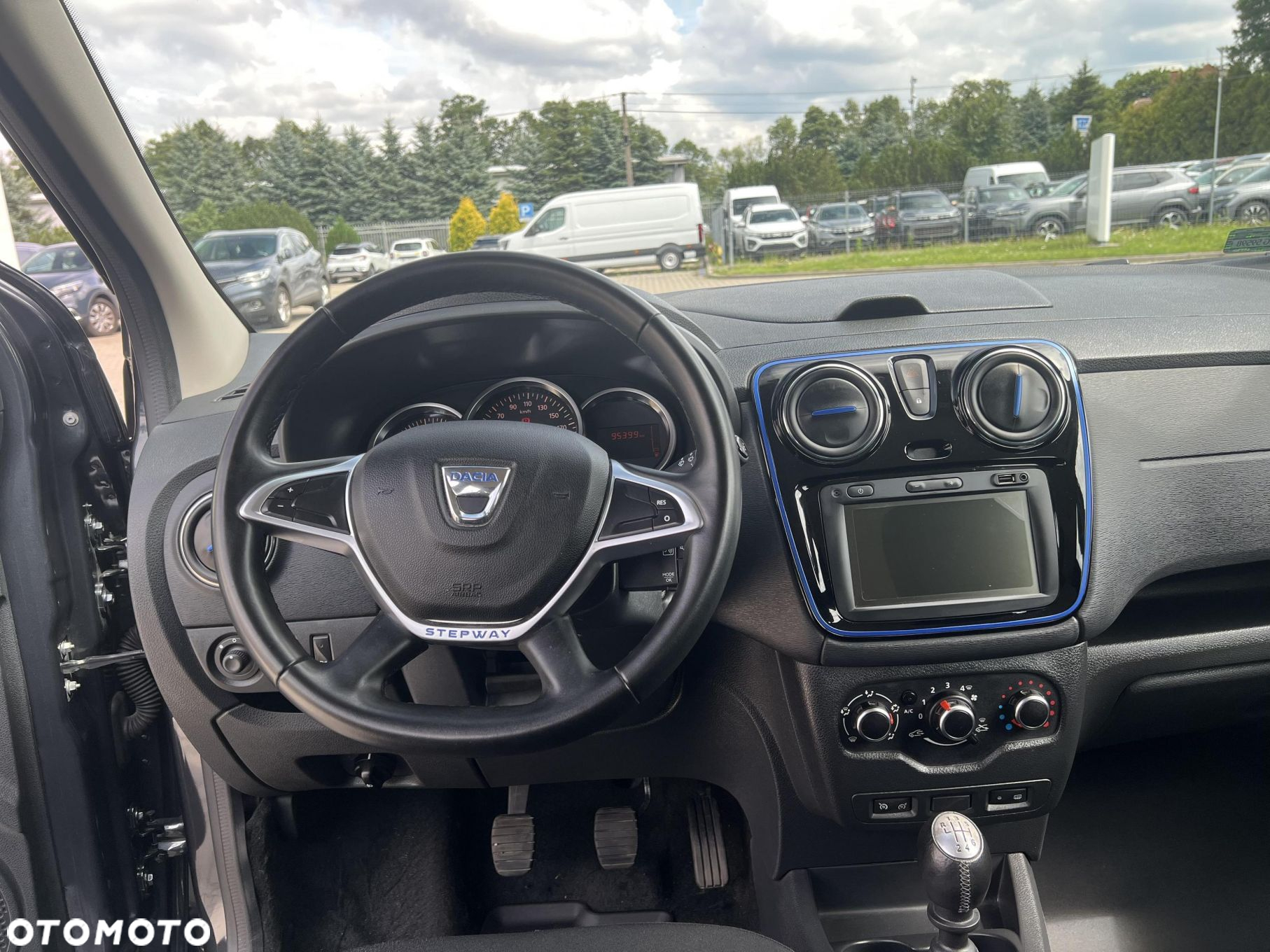 Dacia Lodgy 1.5 Blue dCi Stepway S&S EU6d - 13
