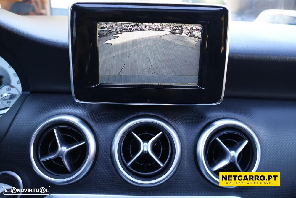 Mercedes-Benz A 180 d Business Solutions AMG - 13