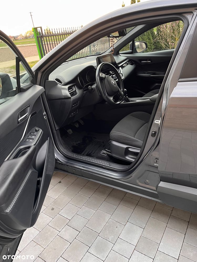 Toyota C-HR 1.2 T Active - 4