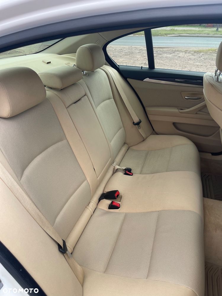 BMW Seria 5 520d - 8