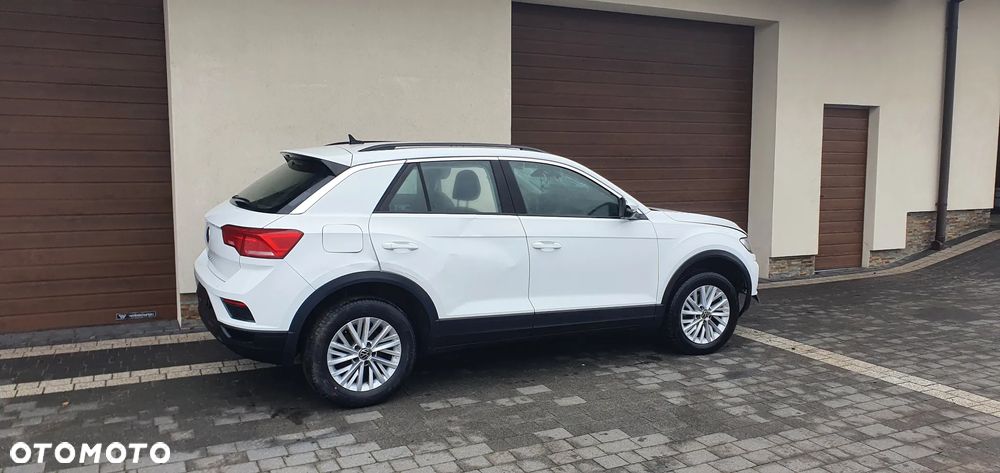 Volkswagen T-Roc - 3