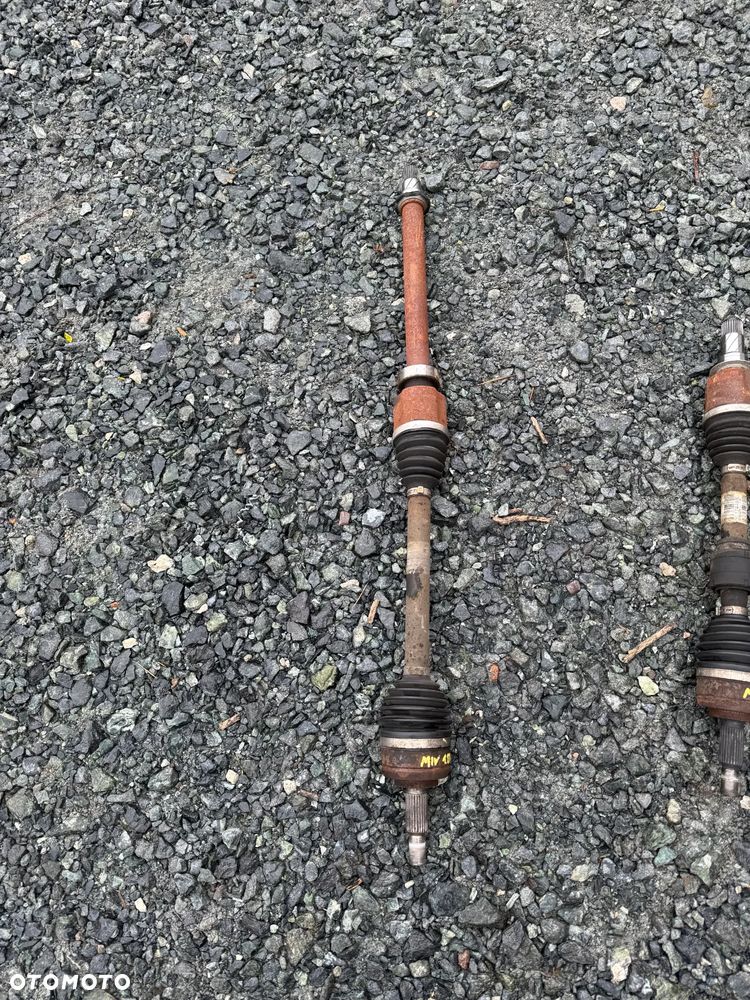 Półoś prawa długa Renault Megane IV 1.2 TCE - 1