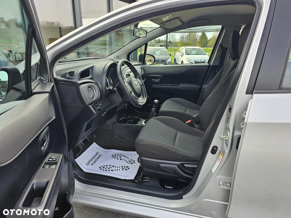 Toyota Yaris 1.33 Prestige - 6