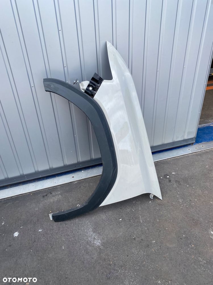 DACIA DUSTER 3 III BŁOTNIK PRZEDNI LEWY przód lewy ze ślizgiem ślizg zderzaka   LISTWA BŁOTNIKA LEWA PRZEDNIA Wwa - 2