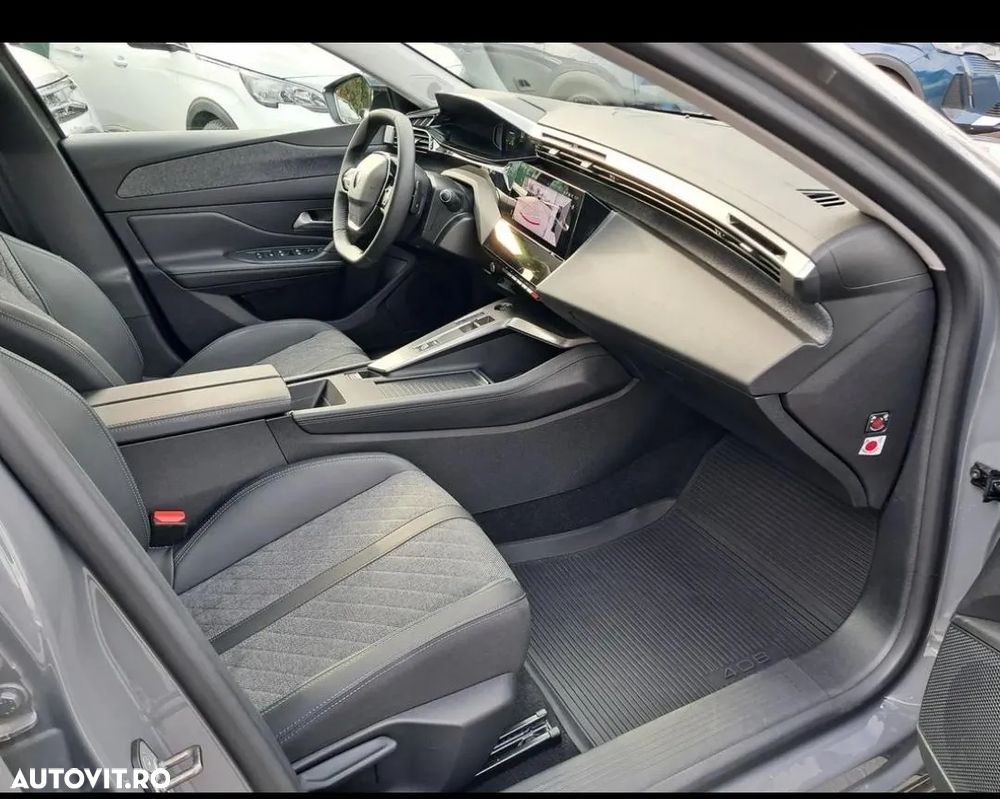 Peugeot 408 1.2L PureTech 130 S&S EAT8 Allure Pack - 8