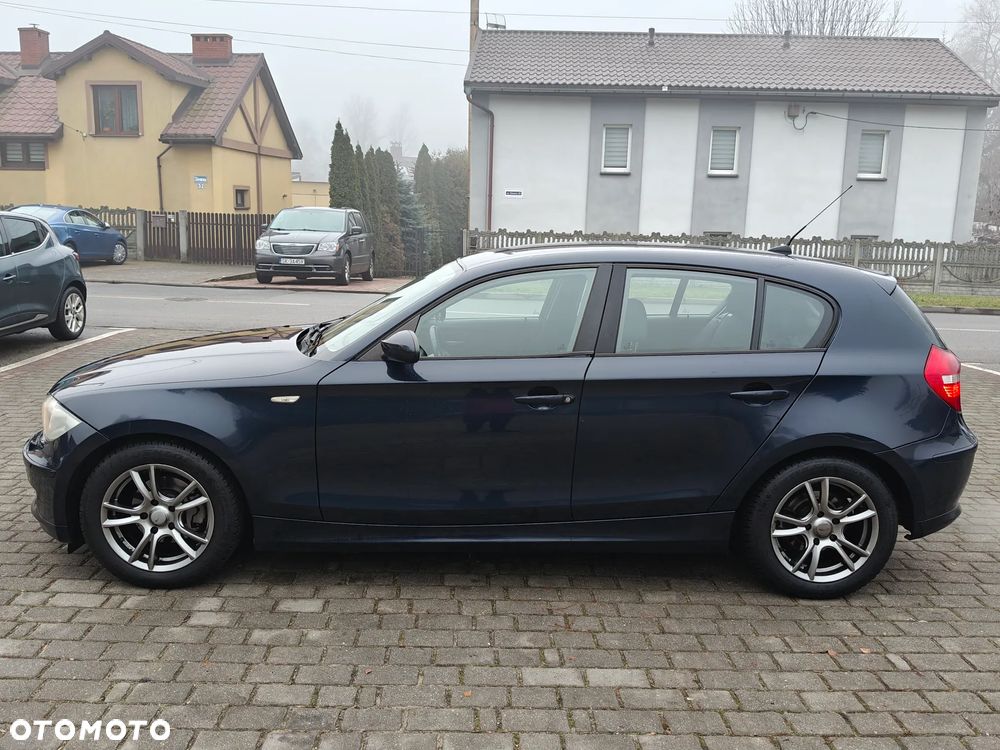 BMW Seria 1 - 32