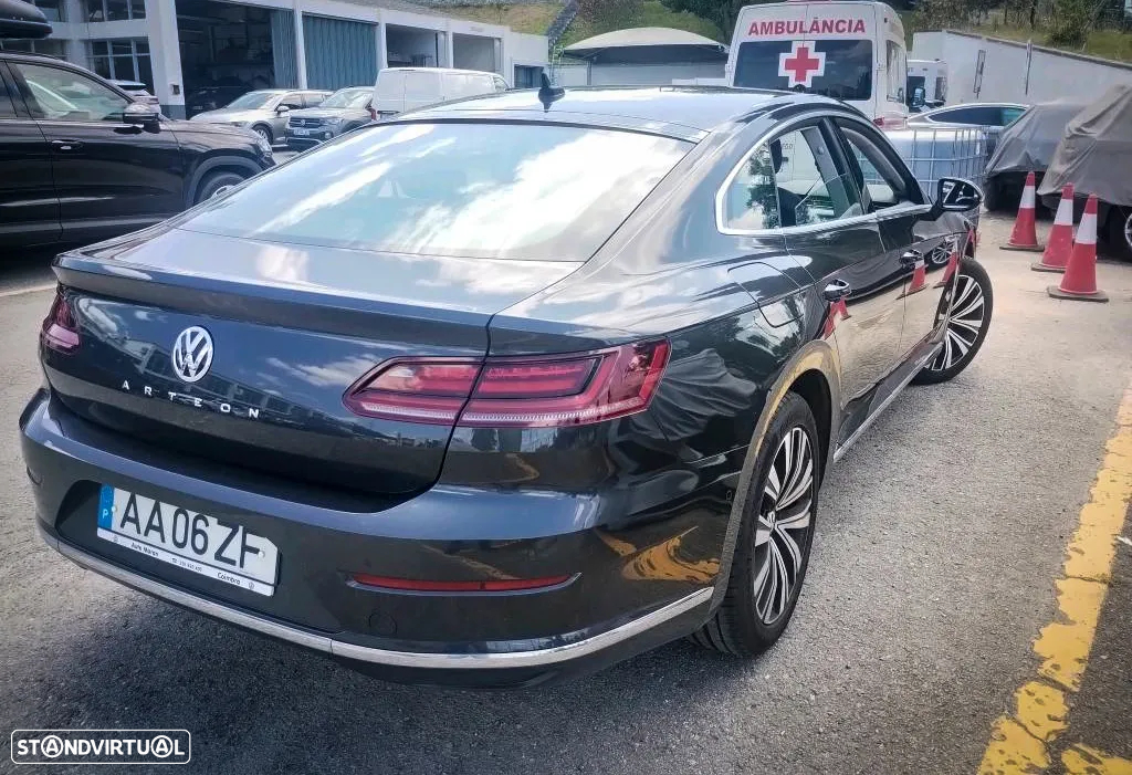 VW Arteon 2.0 TDI Elegance DSG - 2