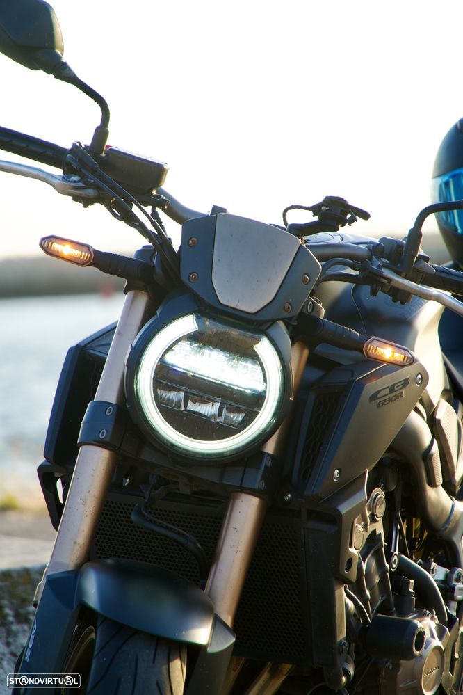 Honda CB 650 R - 4