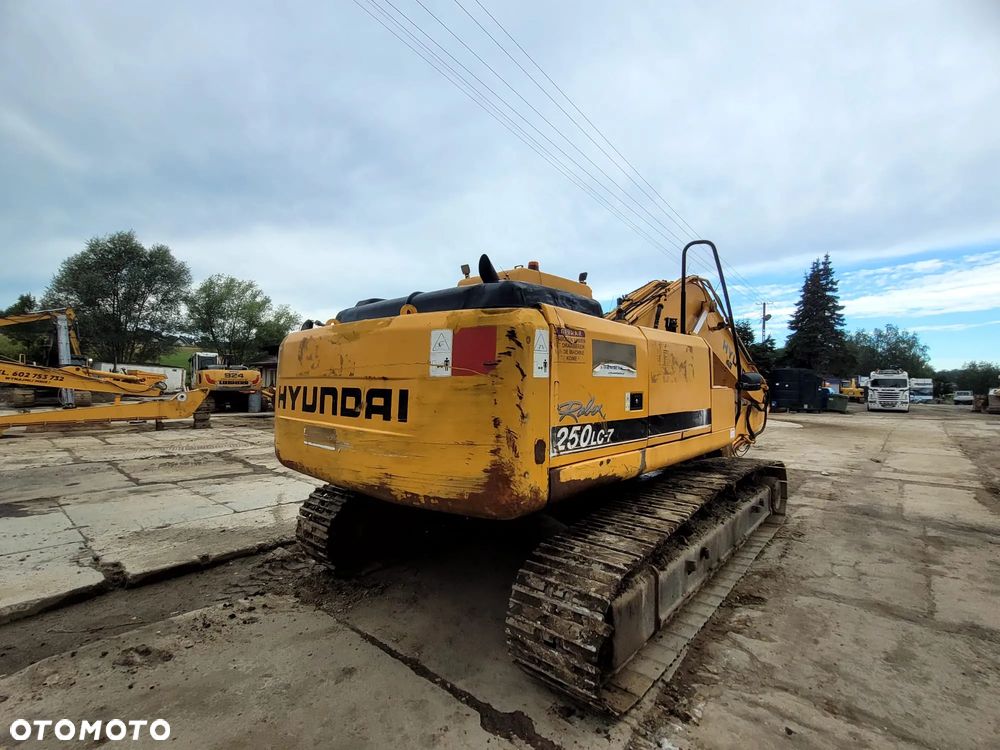 Hyundai 250LC-7 - 9