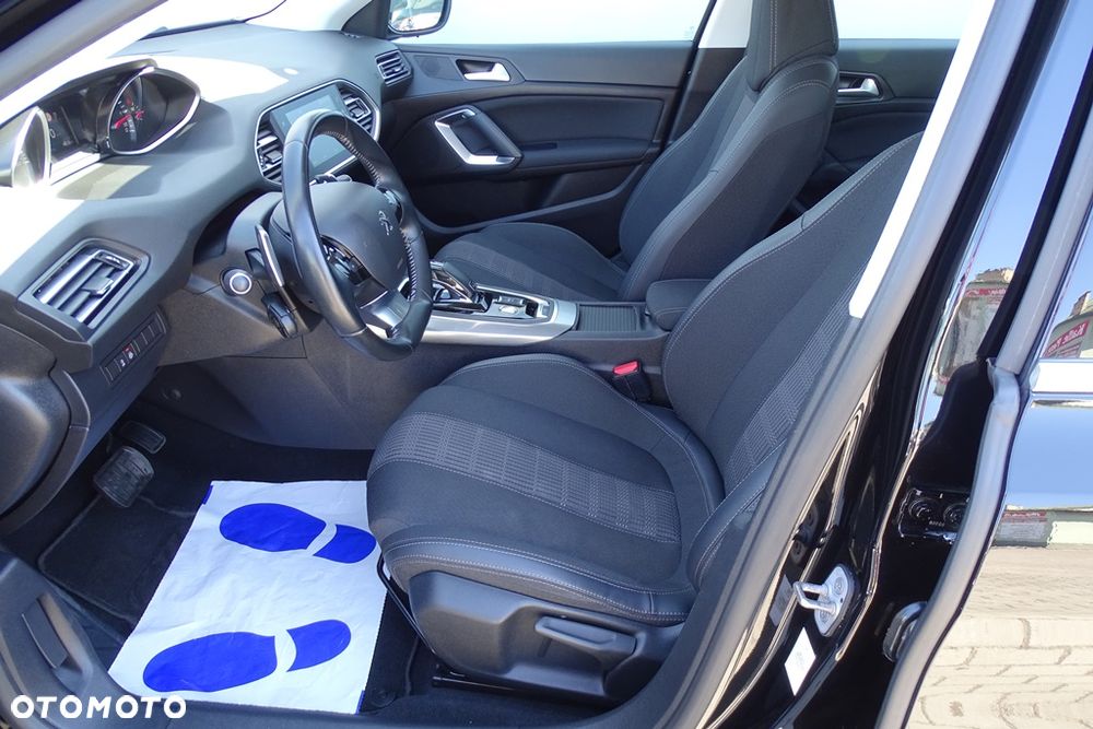 Peugeot 308 BlueHDi FAP 130 EAT8 Stop & Start GT Pack - 19