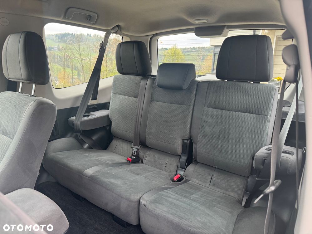 Mitsubishi Pajero - 10