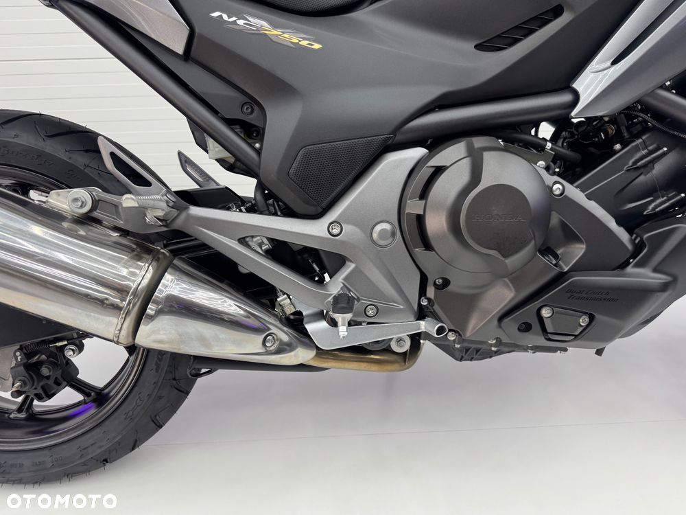 Honda NC - 16