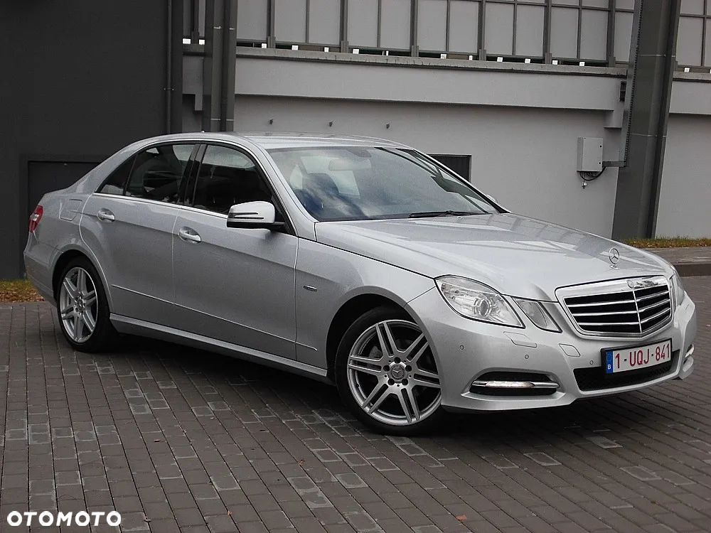 Mercedes-Benz Klasa E 200 CDI DPF BlueEFFICIENCY 7G-TRONIC Avantgarde - 8