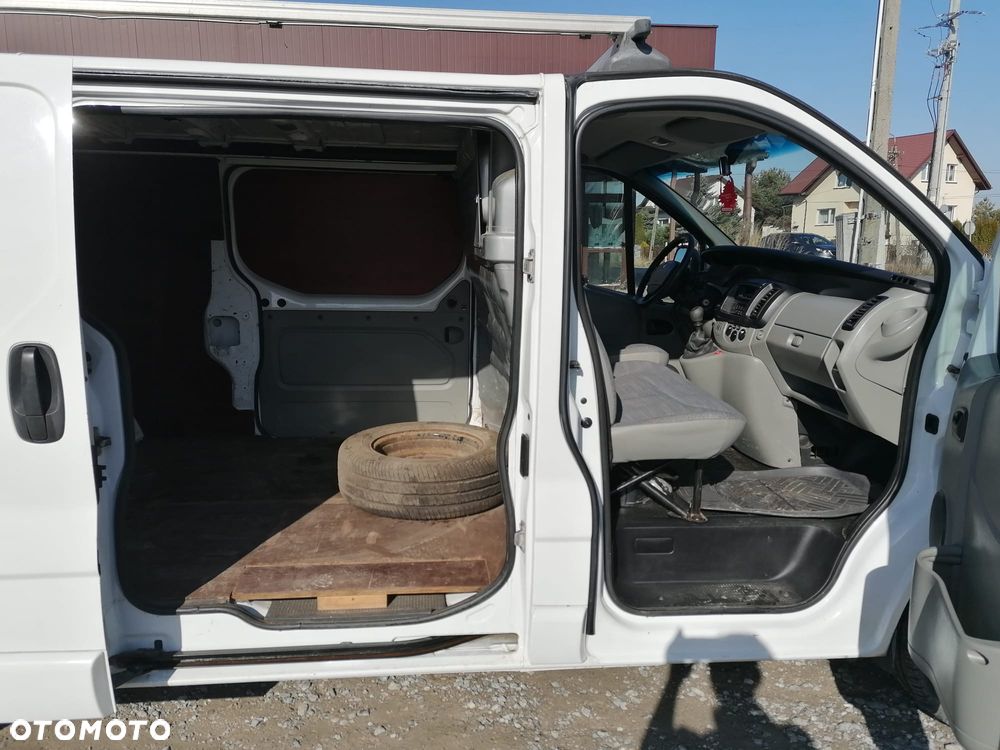 Renault trafic - 10