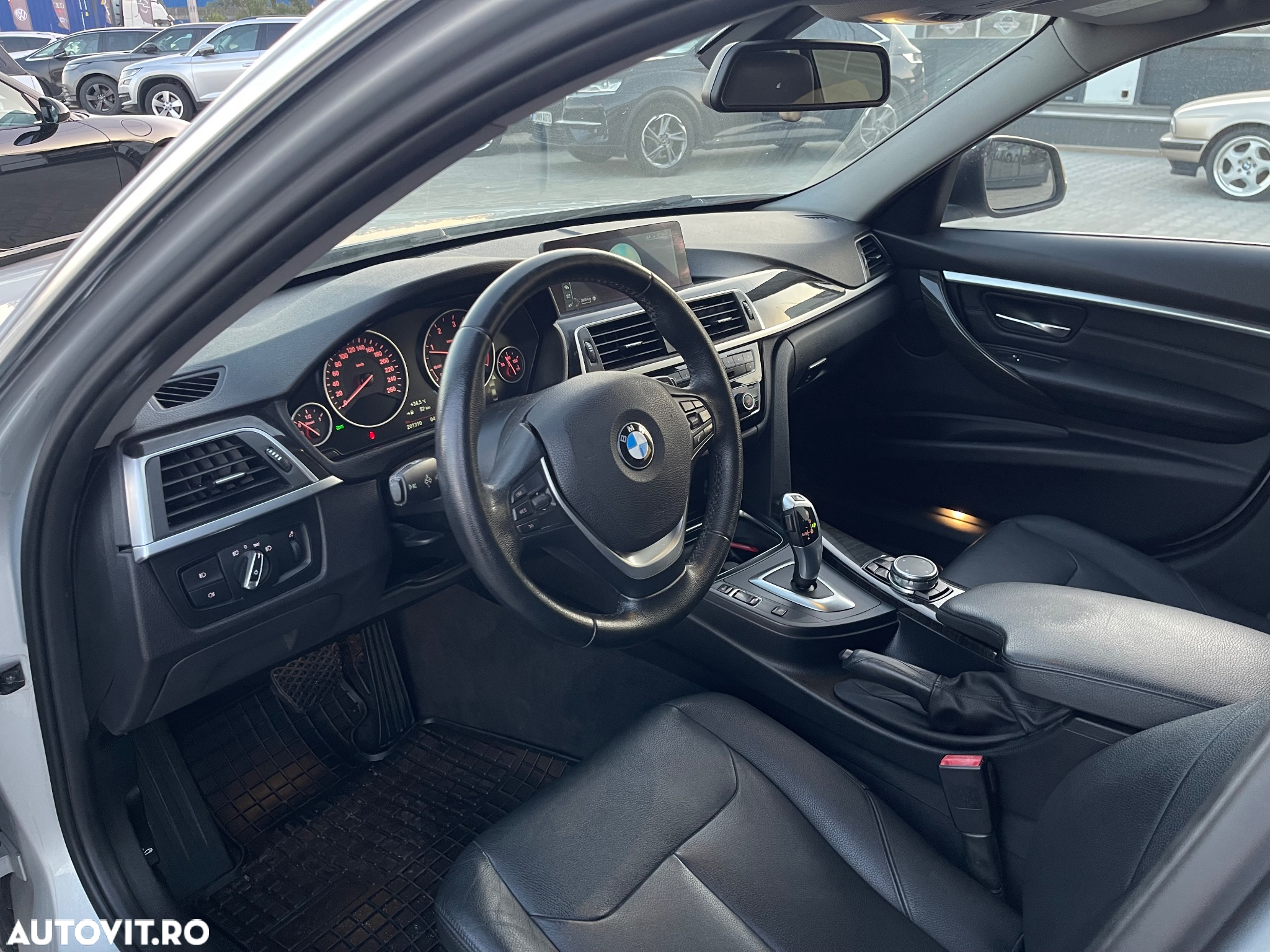 BMW Seria 3 320d Aut. xDrive Edition Luxury Line Purity - 13