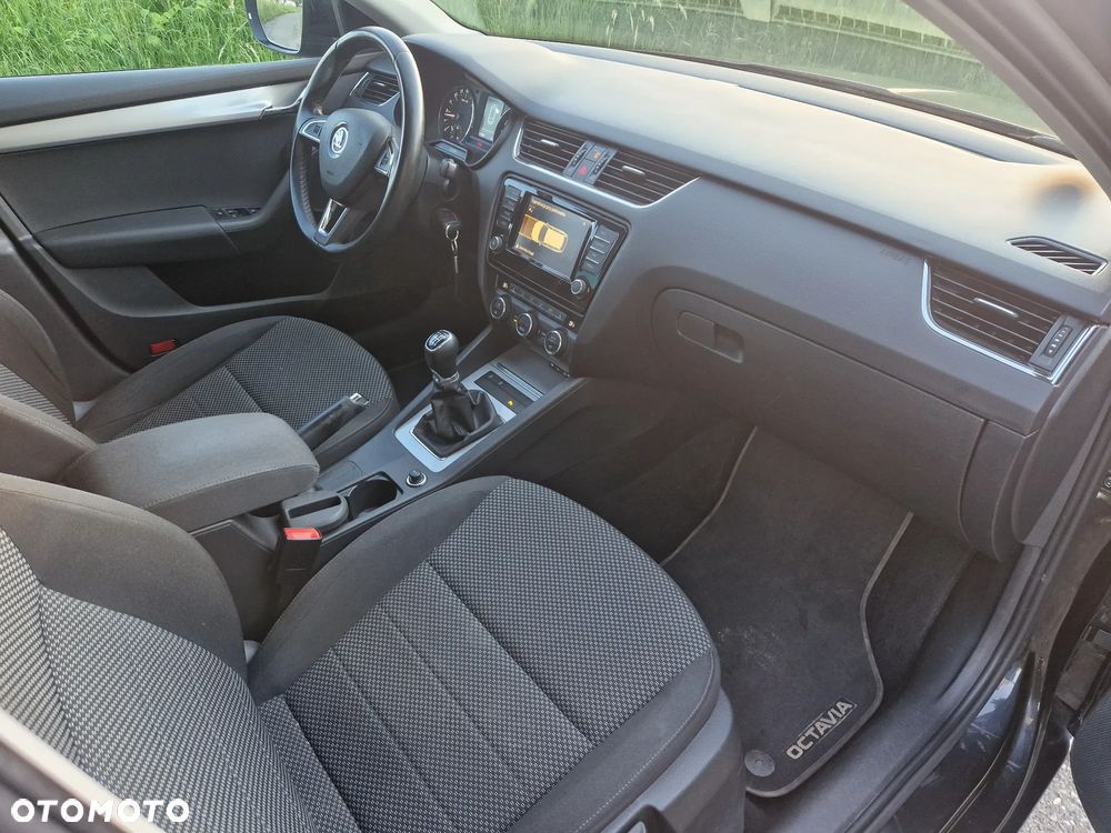 Skoda Octavia 2.0 TDI Edition - 5