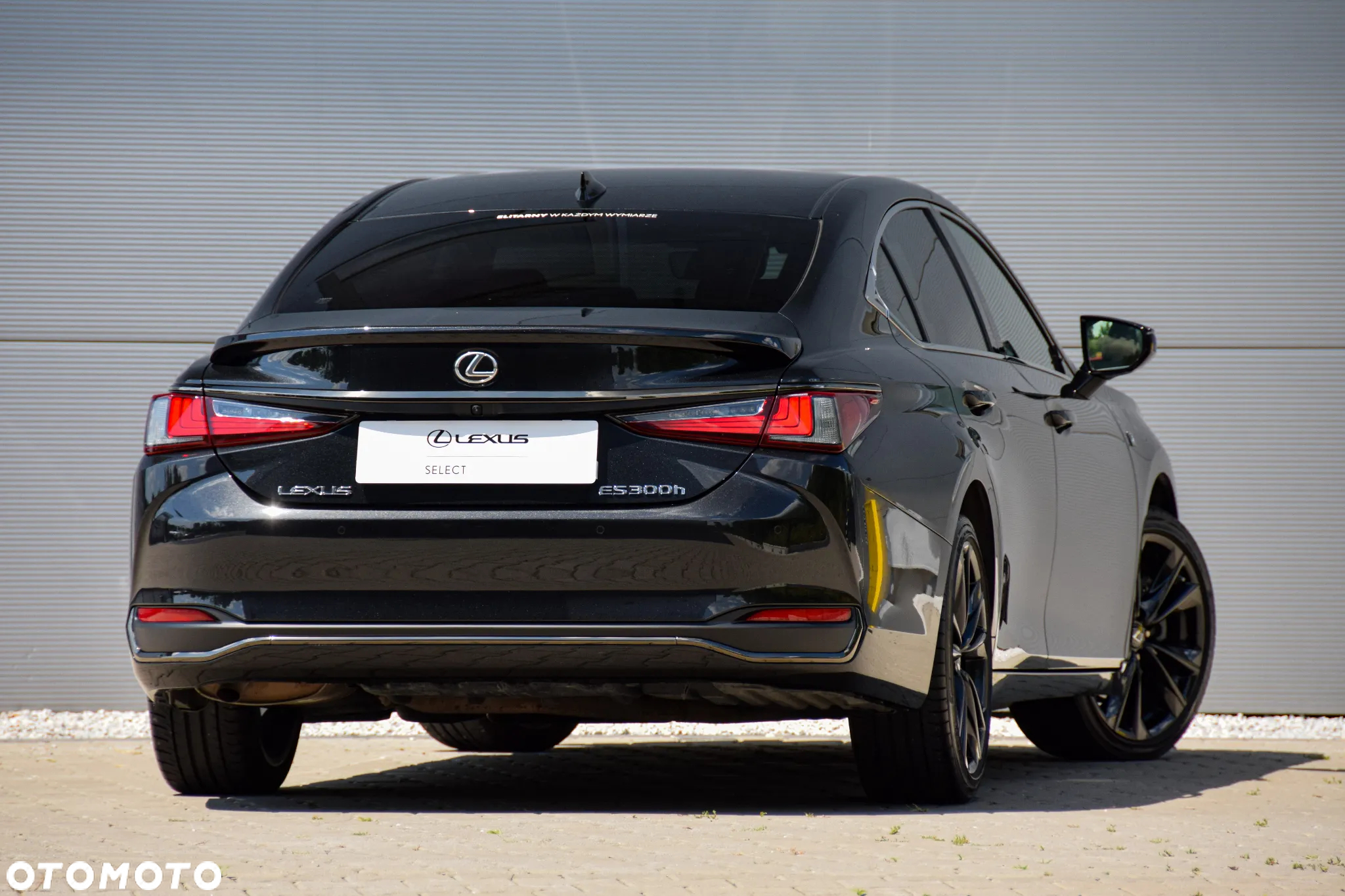Lexus ES 300h F Sport Edition - 6