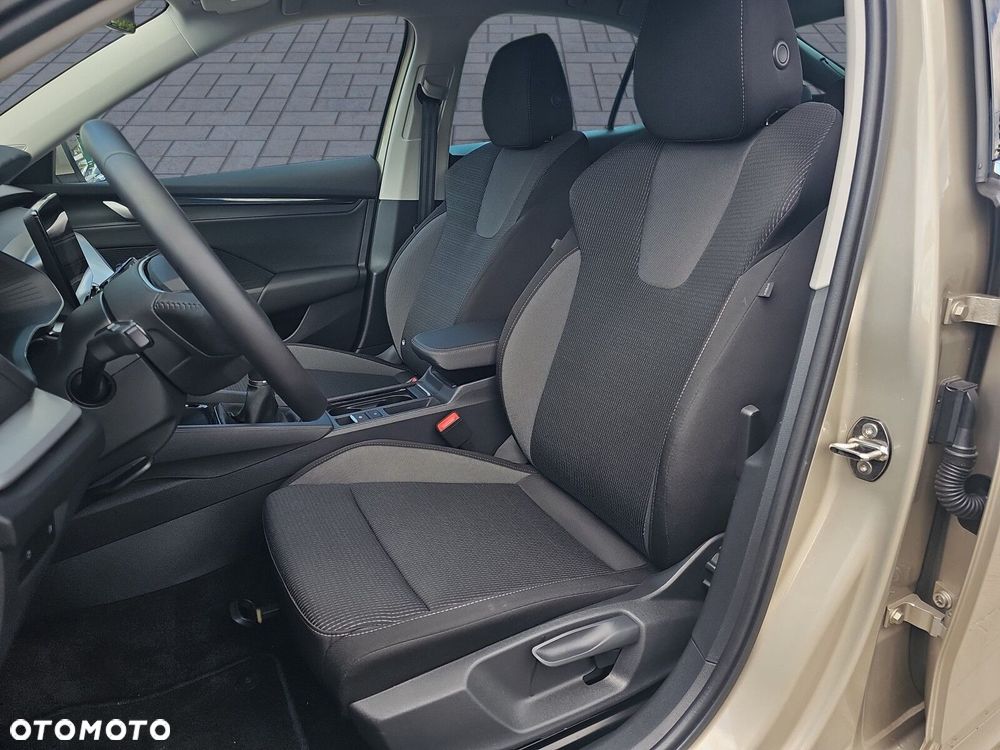 Skoda Octavia 1.5 TSI Selection - 8