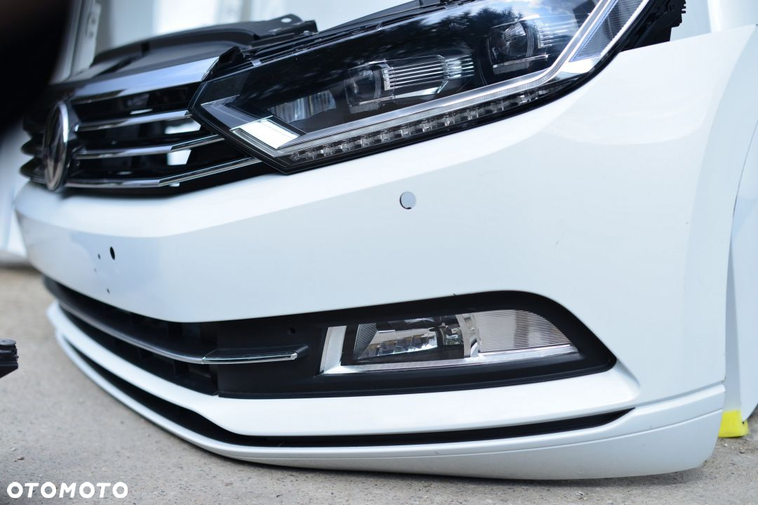 MASKA ZDERZAK BŁOTNIK REFLEKTOR PAS VW PASSAT B8 - 7