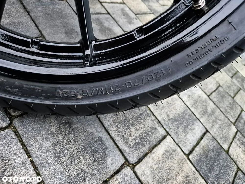 Harley-Davidson Dyna Wide Glide - 11