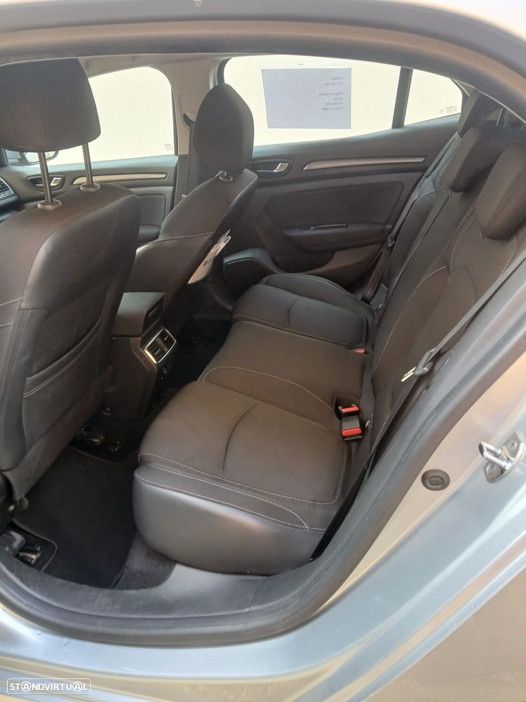 Renault Mégane BLUE dCi 115 ZEN - 4