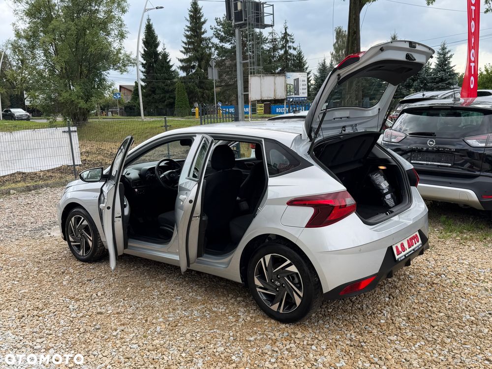 Hyundai i20 - 12