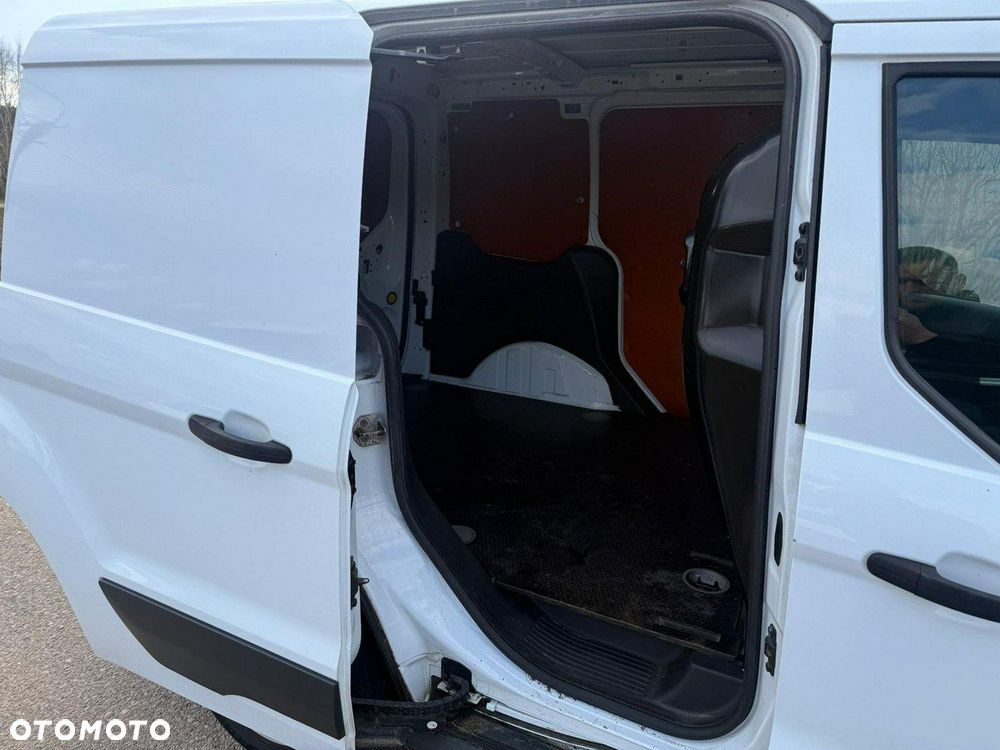 Ford Transit Connect - 22