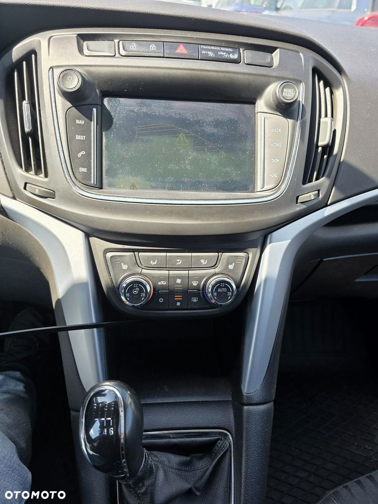 Opel Zafira - 16