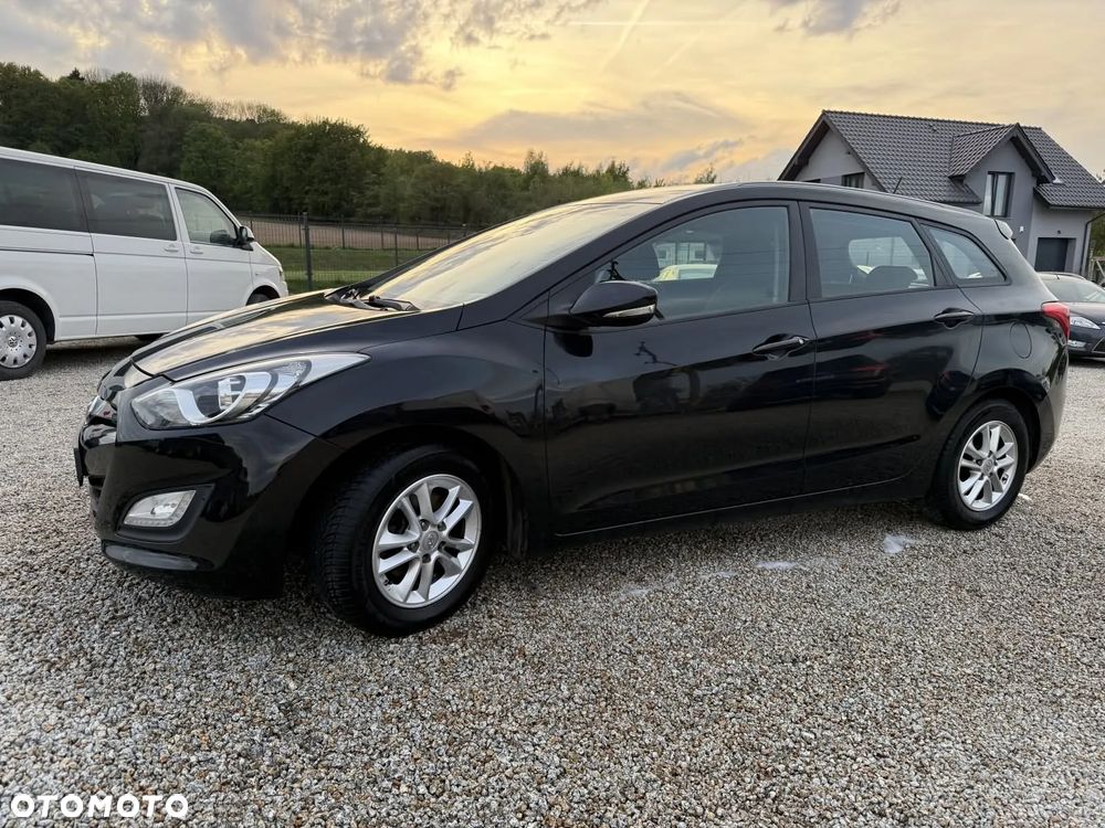 Hyundai i30 Kombi 1.6 GDi DCT Style - 10