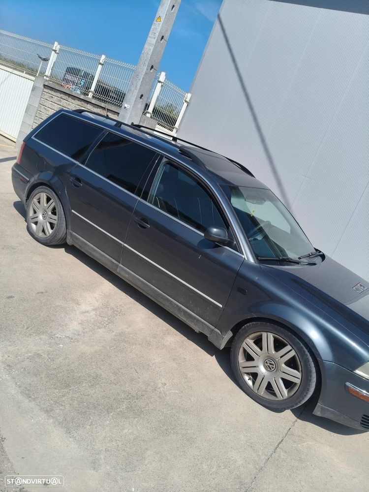 VW Passat 1.9 TDi Confortline - 4