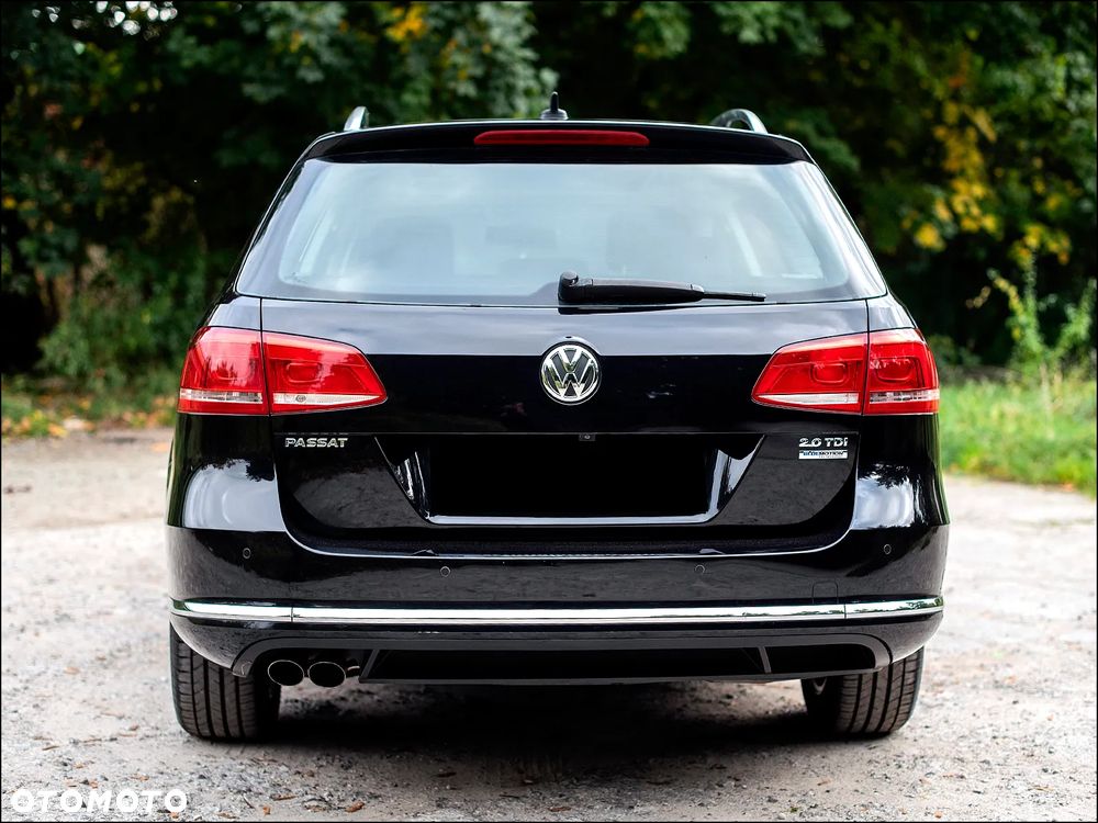Volkswagen Passat - 4