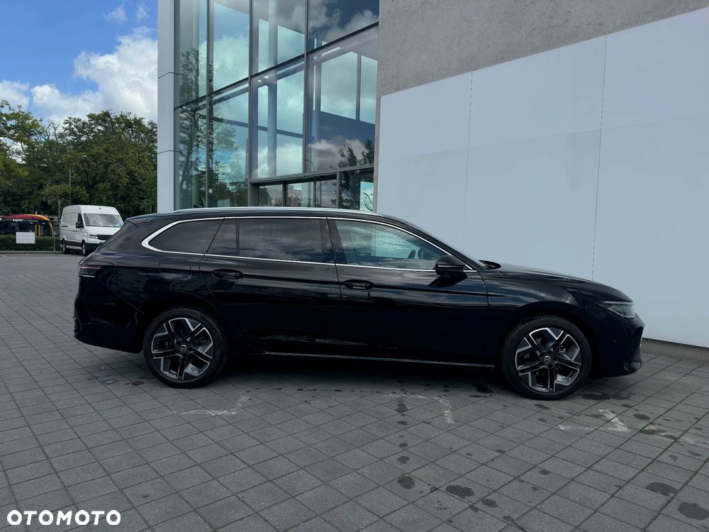 Volkswagen Passat - 7
