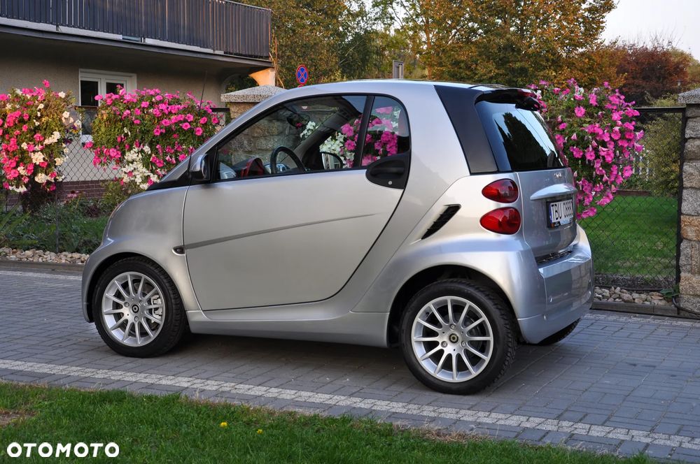 Smart Fortwo 2010 photo 3