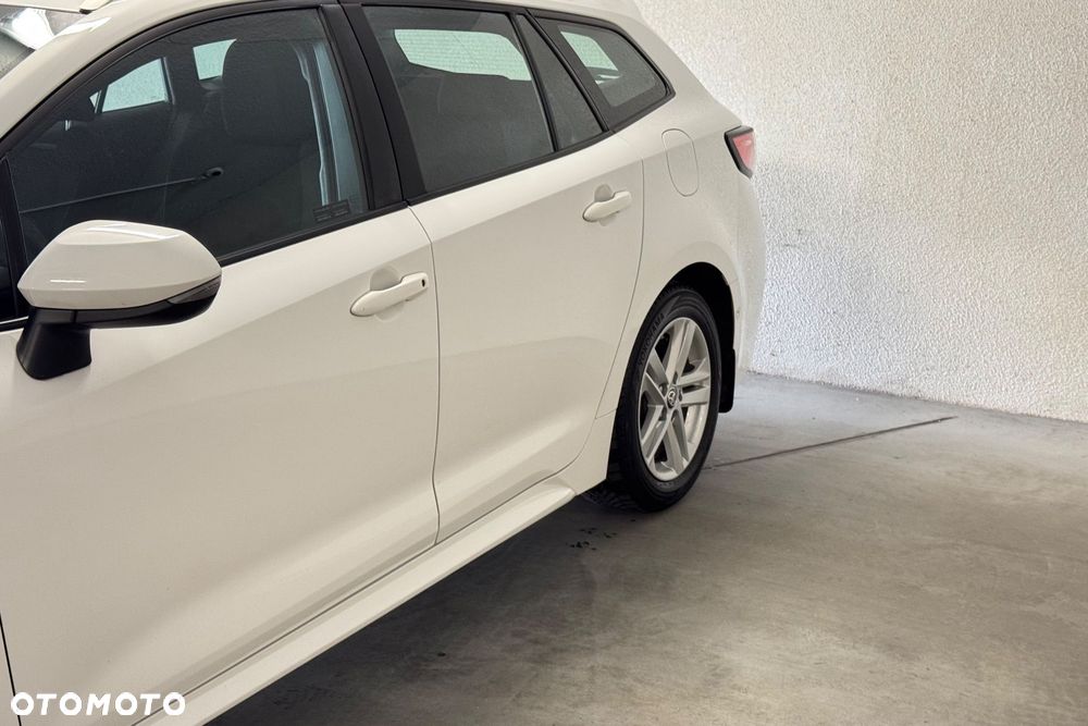 Toyota Corolla 1.8 Hybrid Comfort - 12