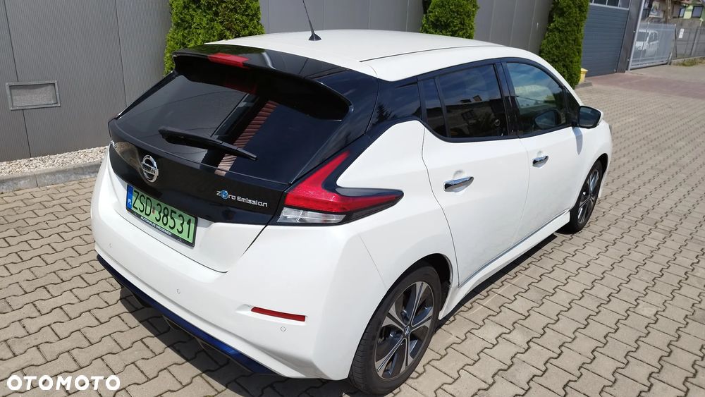 Nissan Leaf 40 kWh N-Connecta - 17