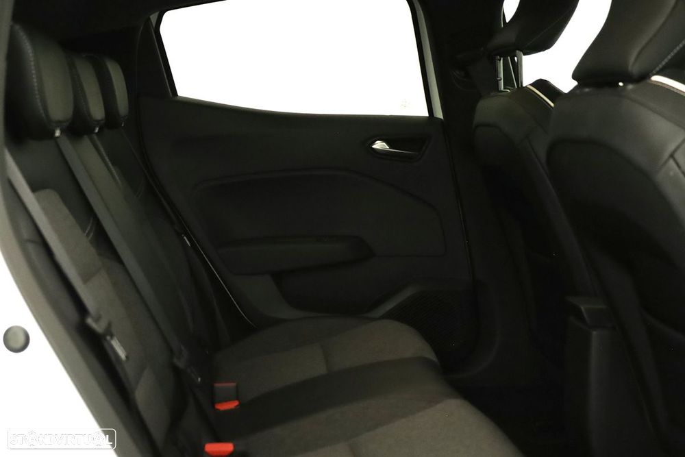 Renault Clio 1.0 TCe Techno CVT - 23