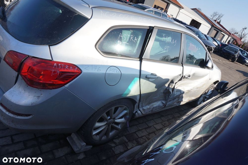 OPEL ASTRA IV J KOMBI 2011 Z176 1.7 CDTI A17DTJ 110KM M32 365 SREBRNY na części - 6