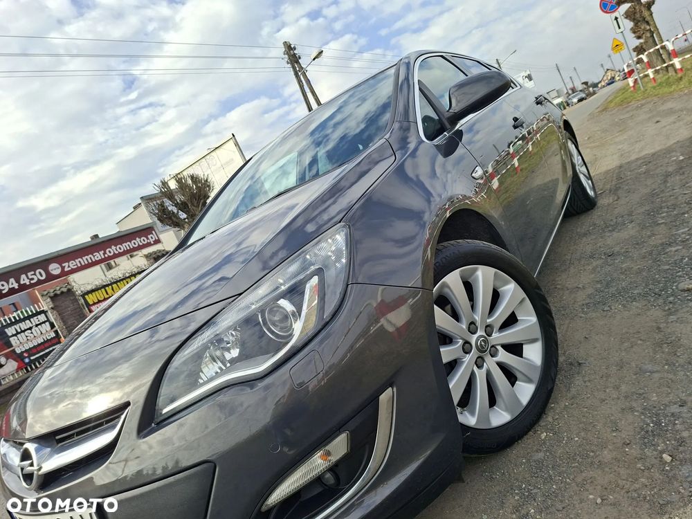 Opel Astra 1.4 Turbo Exklusiv - 6