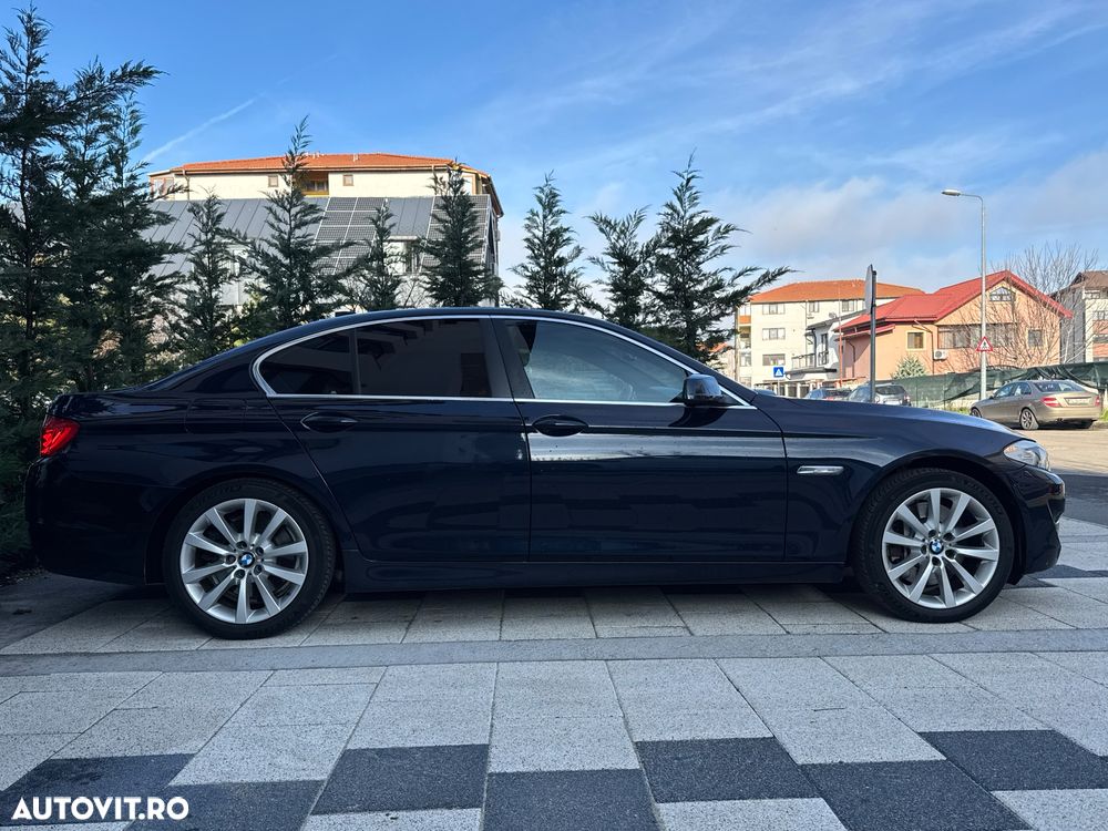 BMW Seria 5 525d xDrive AT - 15