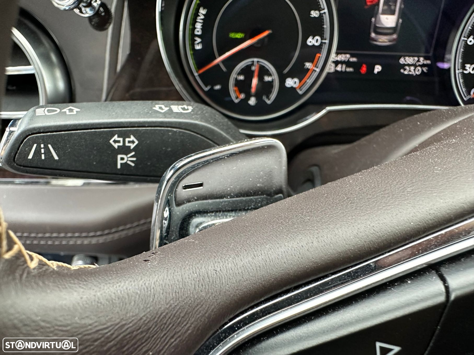Bentley Bentayga Hybrid - 33