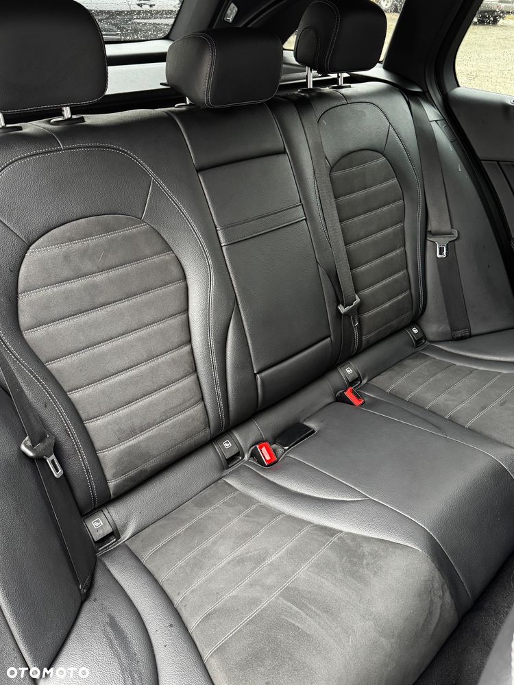Mercedes-Benz Klasa C 300 de 9G-TRONIC AMG Line - 26
