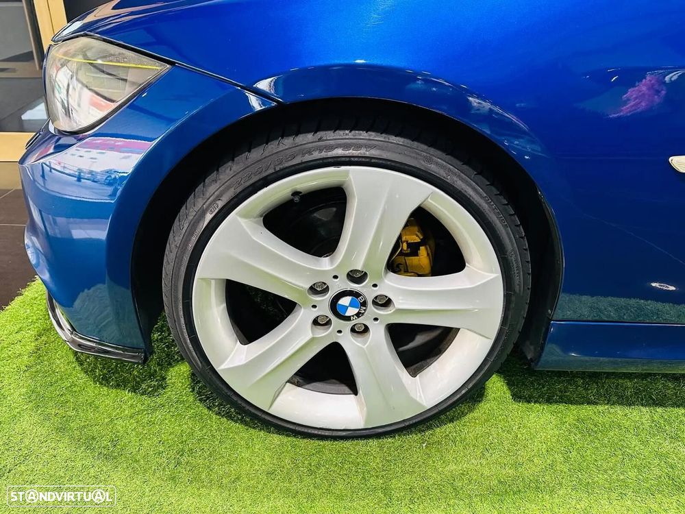 BMW 318 d Pack M - 19