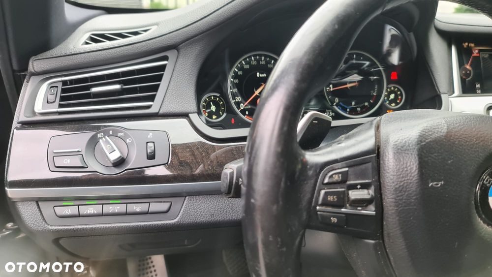 BMW Seria 7 740Li - 12