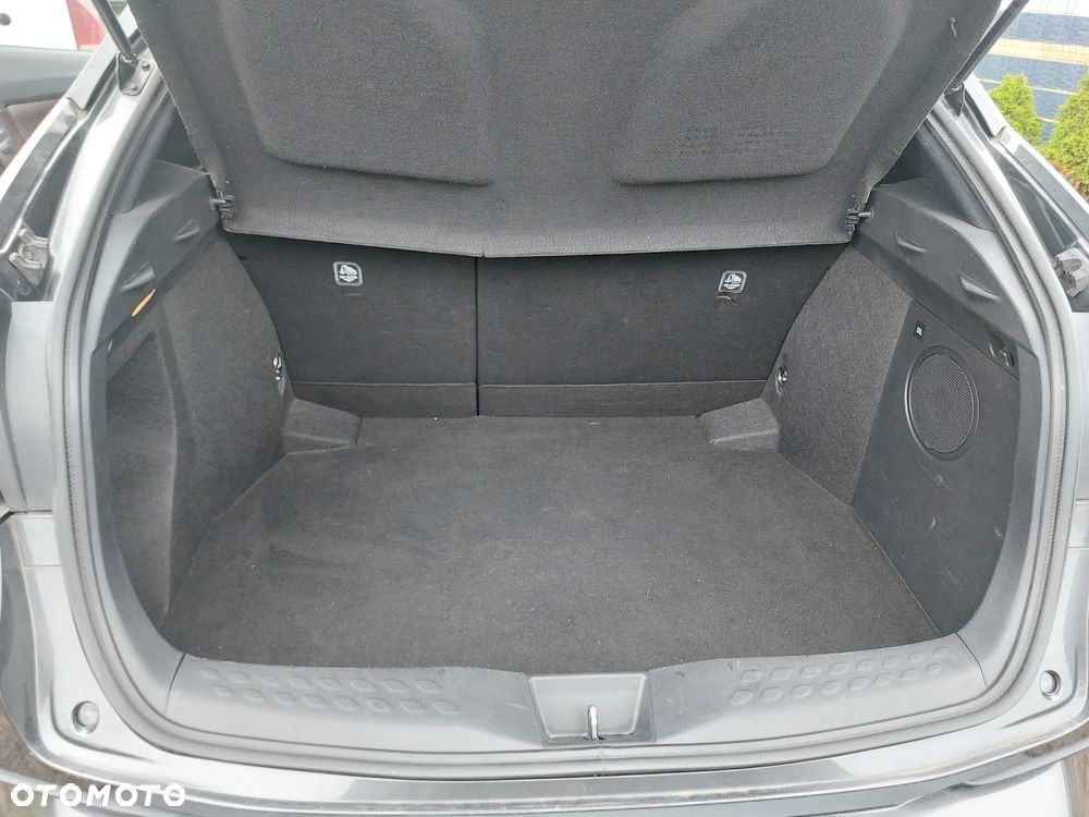 Toyota C-HR 1.8 Hybrid Neon Lime powered by JBL - 28