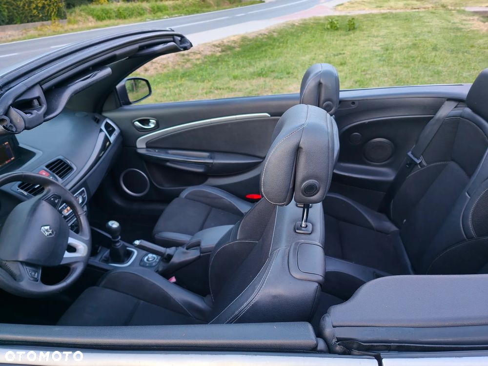 Renault Megane 1.5 dCi Dynamique - 8