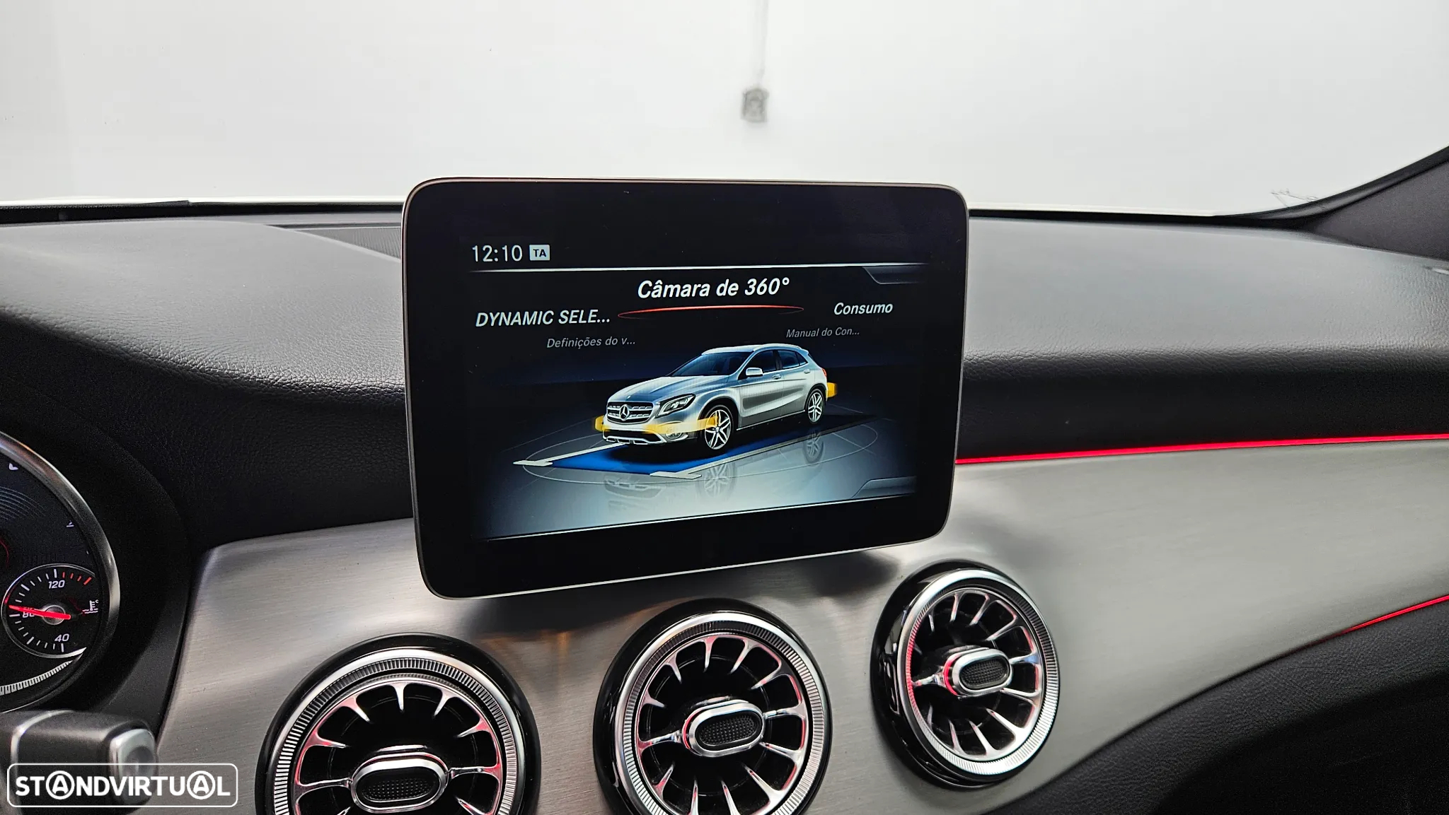 Mercedes-Benz GLA 220 4Matic 7G-DCT AMG Line - 13