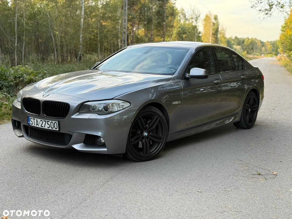 BMW Seria 5 550i - 4